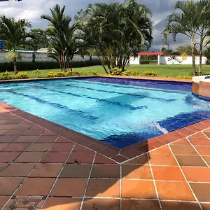 Turística Natasha - Casa Campestre Y Lodge Villavicencio